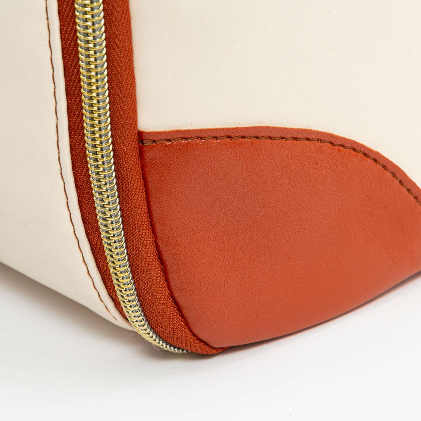 Luhxe Travel Bag (20% Flash Sale)